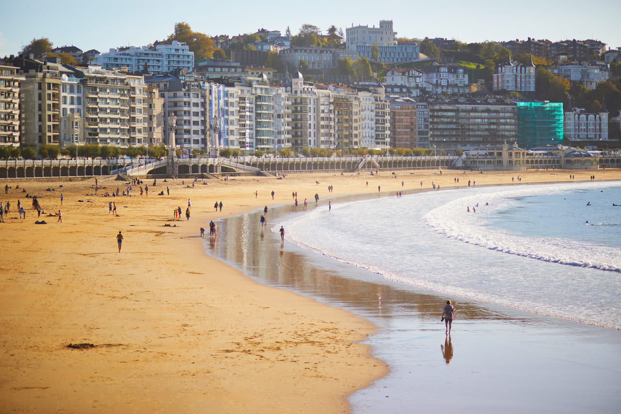 El Cantábrico: Santander, San Sebastián y Oviedo
