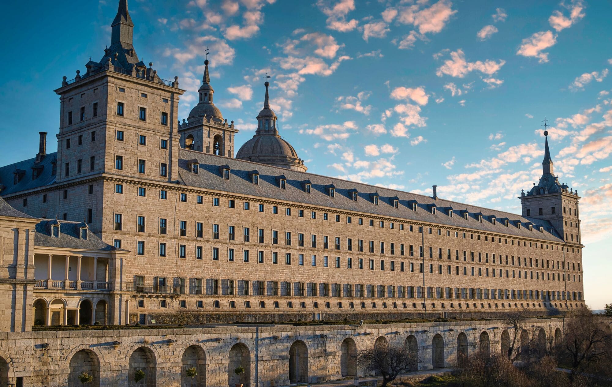 El Escorial,  El Valle de los Caídos y Segovia